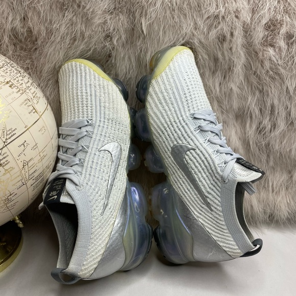 Nike Air VaporMax Flyknit 3 Pure Platinum White - Picture 2 of 11